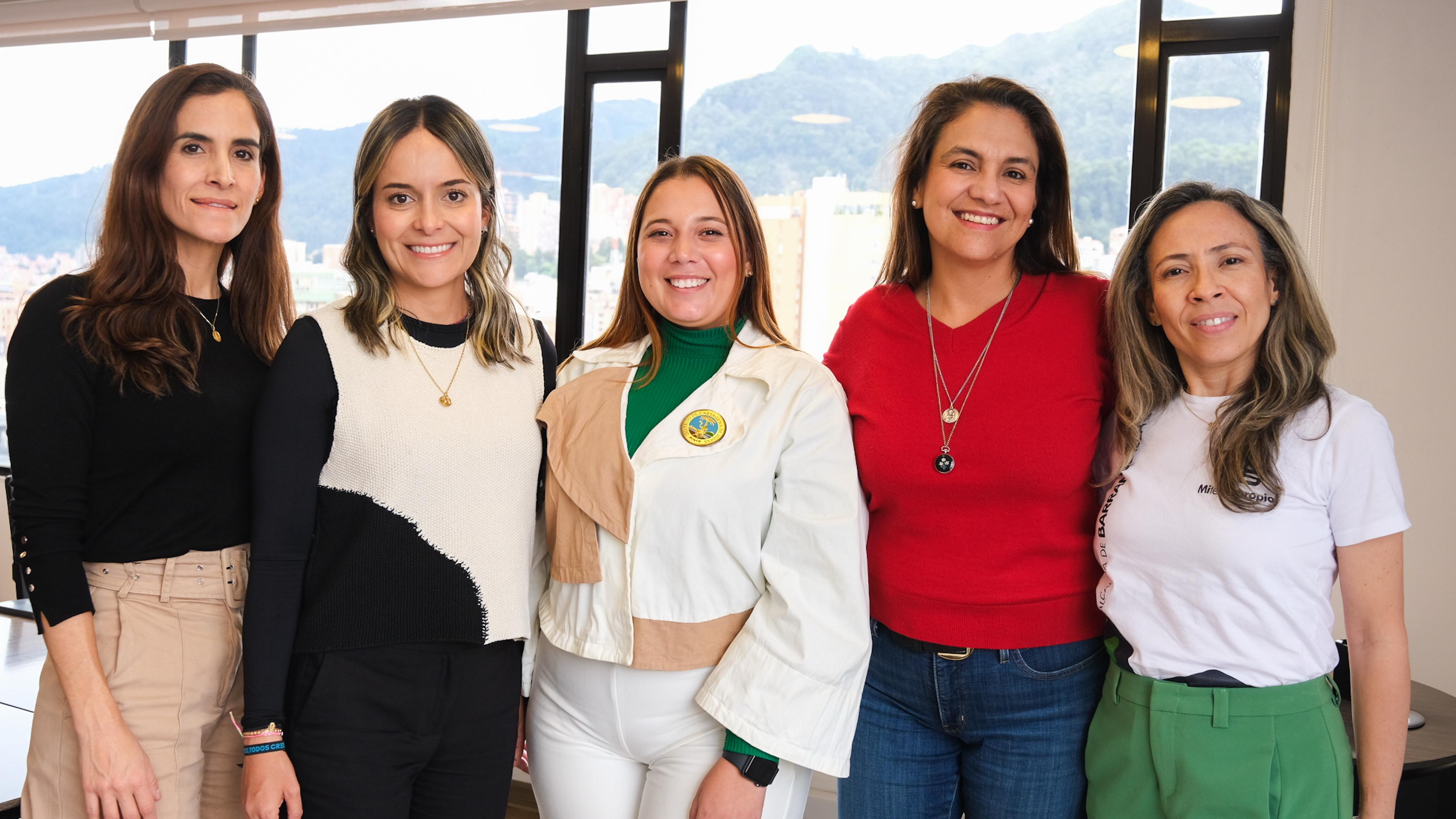 reubicacin-familias-chambac-4.jpg
alianza-para-la-vivienda-y-el-habitat-de-las-ciudades-en-colombia/alianza-para-la-vivienda-y-el-hbitat-de-las-ciudades-en-colombia-2.jpg