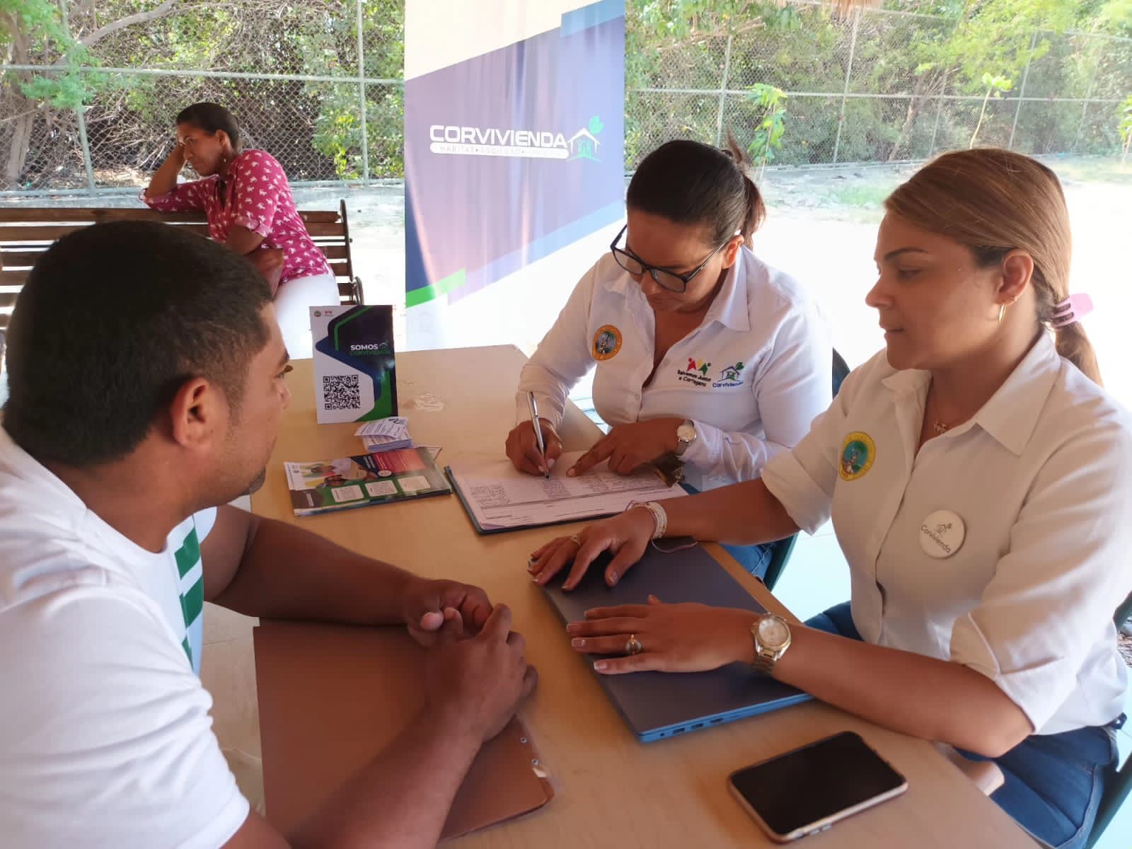 Corvivienda participa en la Feria Institucional dirigida a damnificados en la Mega Biblioteca de Pie de La Popa
