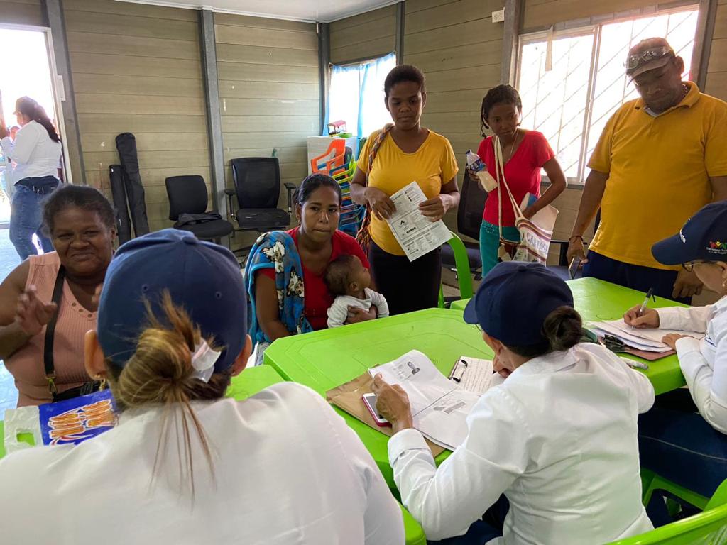 Corvivienda realiza brigada de postulación masiva a programa de mejoramientos de vivienda en Pasacaballos
